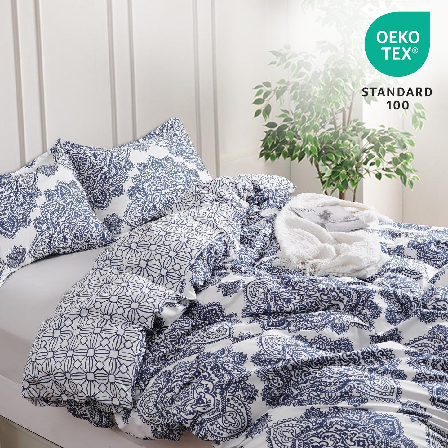 PHF Ultra Soft Paisley Duvet Cover Queen Size, Printed Bedding Set 3 Pieces, Comfy Farmhouse Pattern Duvet Cover Set with 2 Pillow Shams, Zipper Closure and 8 Ties, 90"x90", Royal Blue & White