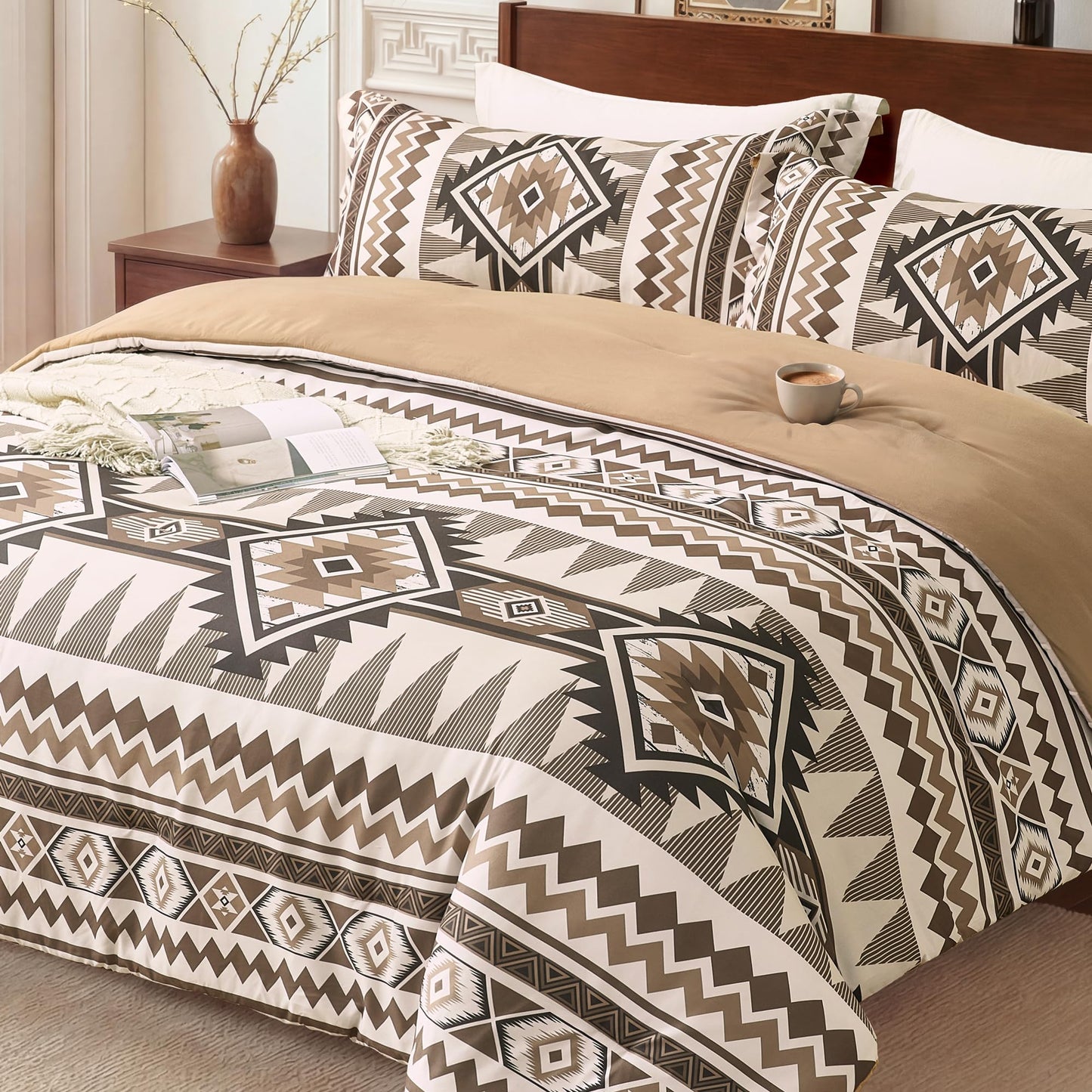 Tyrot Brown King Size Comforter Set – 3 Piece Boho Aztec Western Bedding Sets, Soft Lightweight Comforter for All Seasons, Southwestern Style, 1 Comforter & 2 Pillow Shams