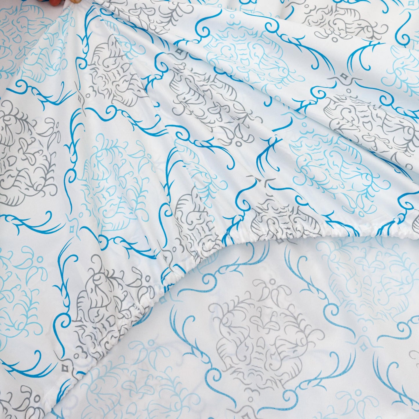 Spirit Linen home 6-Piece King Size Bed Sheet Set - Deep Pocket, Medallion Pattern, Soft and Breathable Bed Sheets, Microfiber Material, Includes 1 Fitted, 1 Flat, 4 Pillowcases - Turquoise Medallion