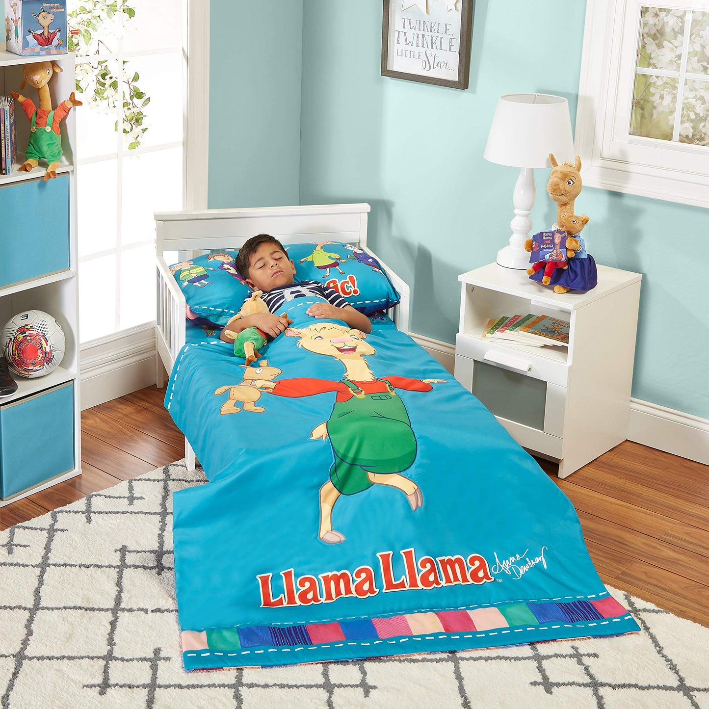 EVERYDAY KIDS Llama Llama 4 Pc Toddler Bedding Set with Comforter, Flat Sheet, Fitted Sheet and Pillowcase Bright Blue Toddler Bed Set Features Llama Llama and Friends