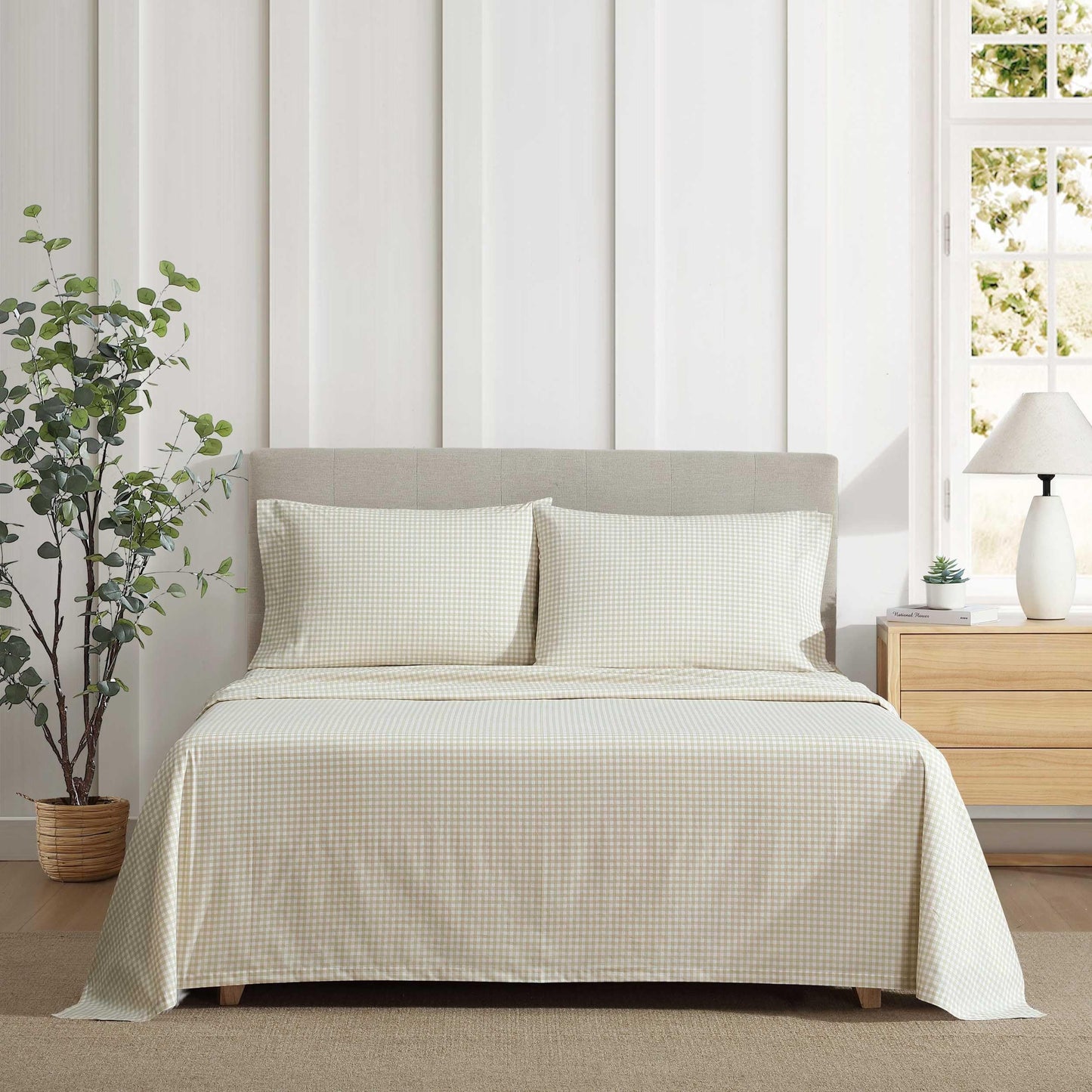 Eddie Bauer - Twin Size Sheet Set, 100% Cotton Percale Bedding, Crisp & Breathable Bed Sheets, Fully Elastic Fitted Sheet with Pillowcase (Little Gingham Beige)