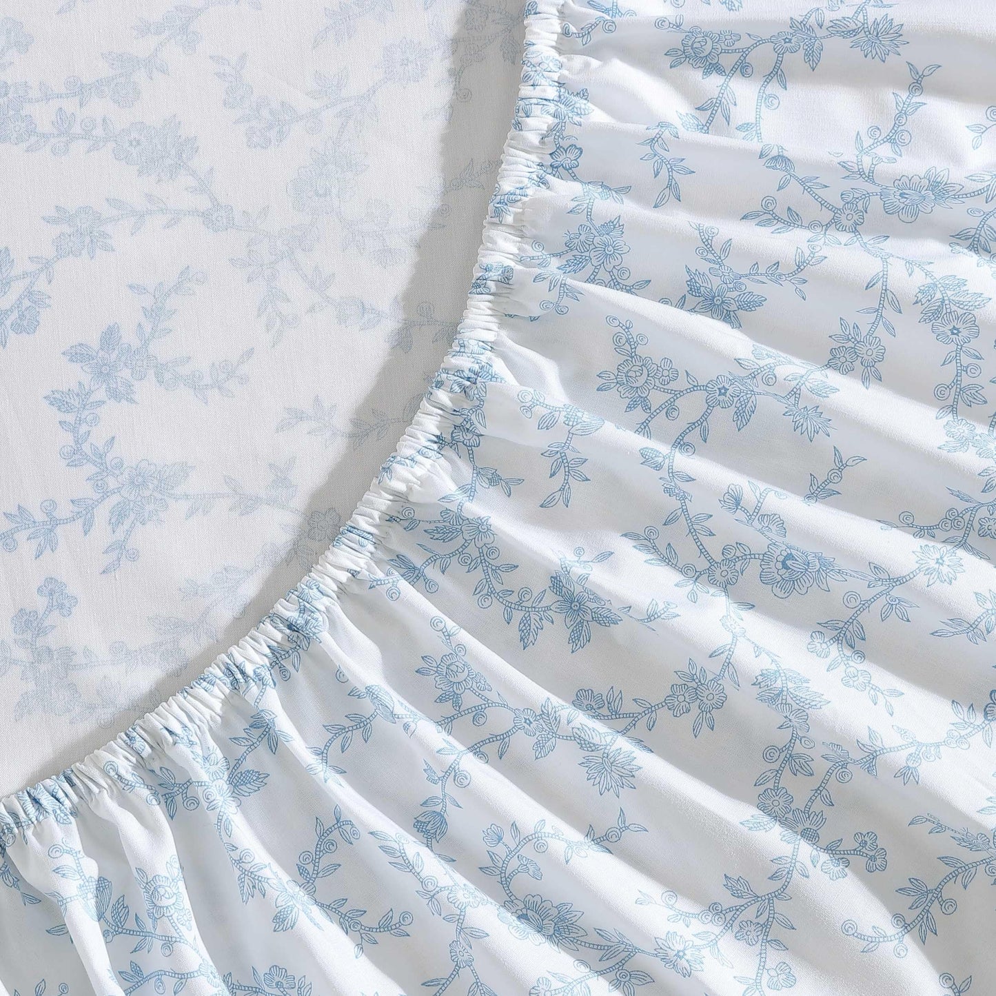 Laura Ashley – Twin Size Sheet Set, Crisp & Lightweight Cotton Percale Bedding with Fitted Sheet and Pillowcase, Floral Room Decor, Deep Pocket, College Dorm Room Essentials (Victoria Blue)
