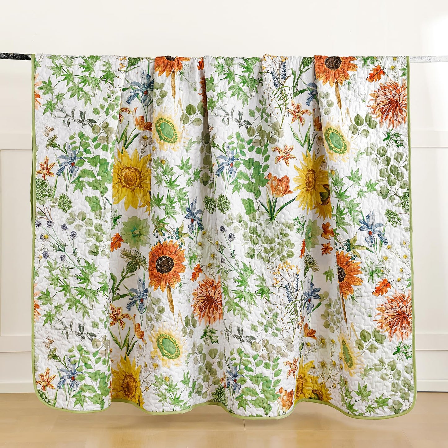 Yiran Floral King Quilt Bedding Set, Sage Green Sunflower Colorful Bedspreads, 3 Pieces Summer Soft Lightweight Coverlet with 2 Pillow Shams for All Season 106x90 Inch