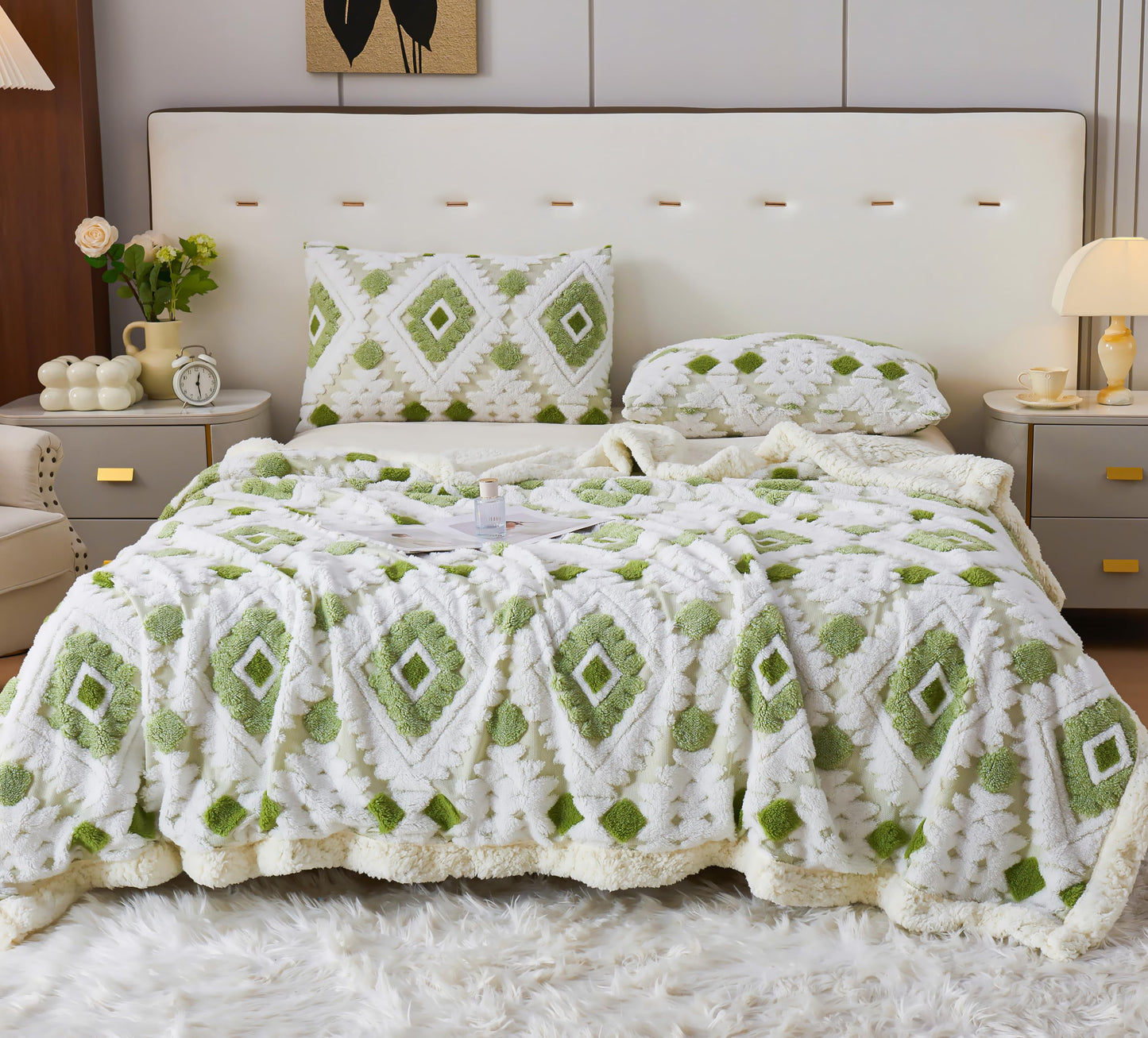LEVINIS Large Bohemian Bed Blankets 80'' × 90'', Ultra Soft Aztec Bed Blanket for All Season, Cozy, Plush, Bohemian Throw Blanket for Bed/Couch/Sofa/Office/Camping, Green