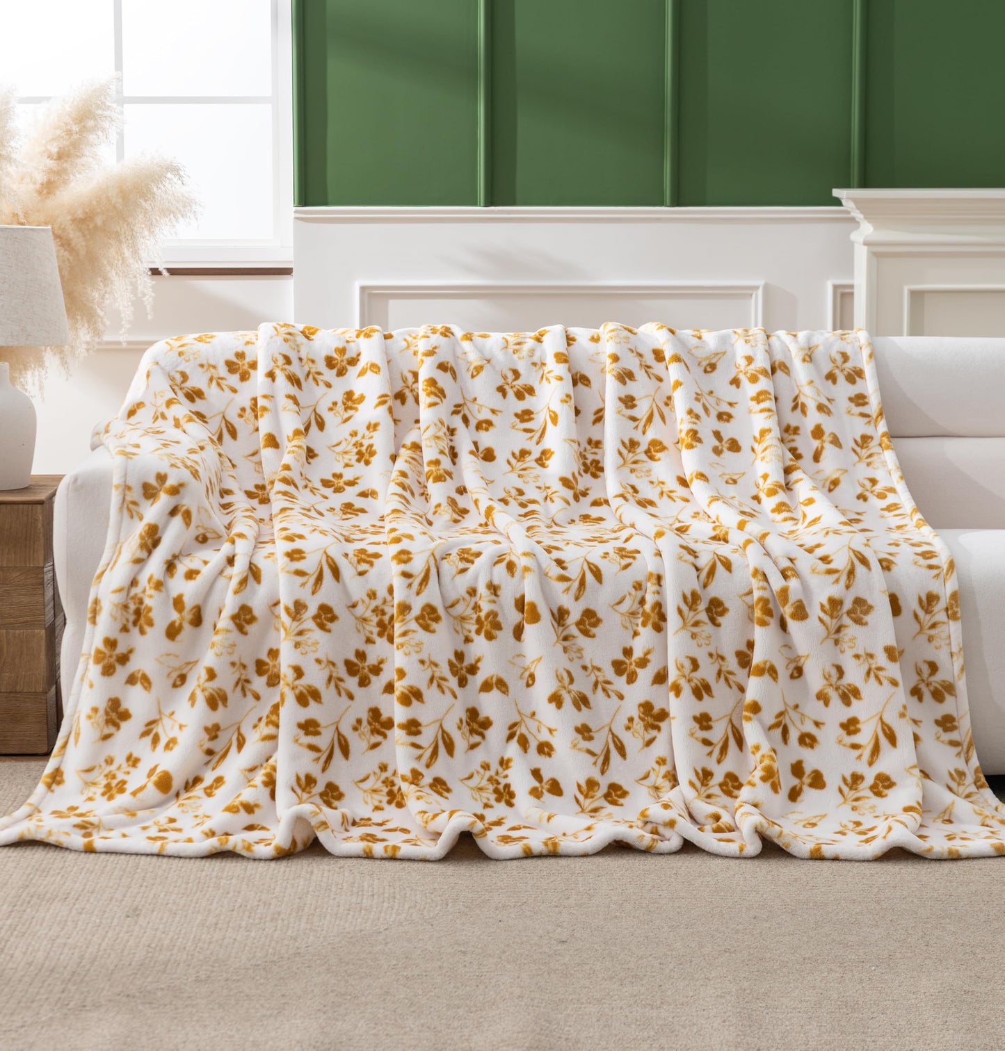 Sushing Printed Micorfiber Fleece Blanket, Heavyweight Warm Plush Blanket, Room Home Decor for Couch Bed Sofa, 70in x 90in, Golden Buttercup