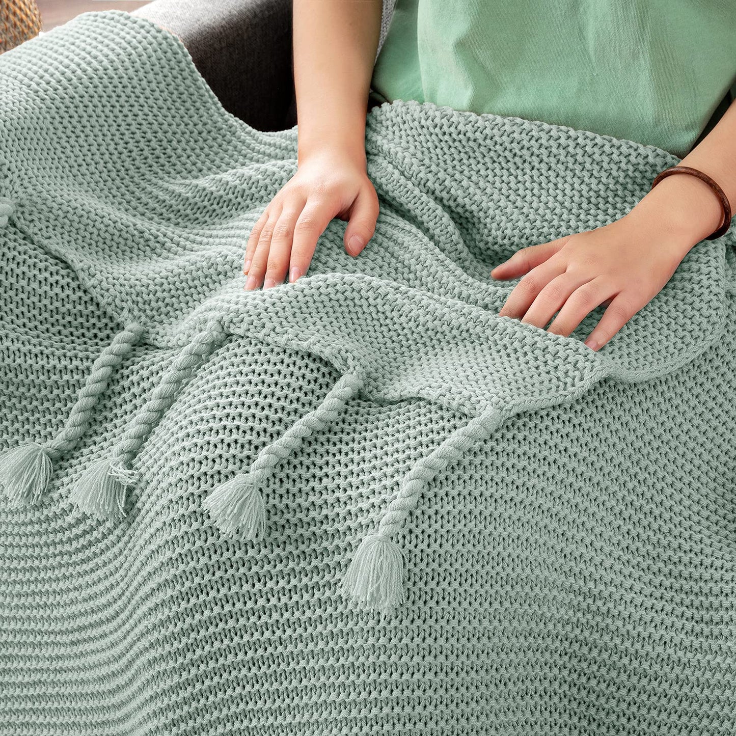 RUDONG M Knitted Throw Blanket with Fringe, Sage Green Knit Throw Blanket for Couch Bed Sofa 50 x 60 Inch