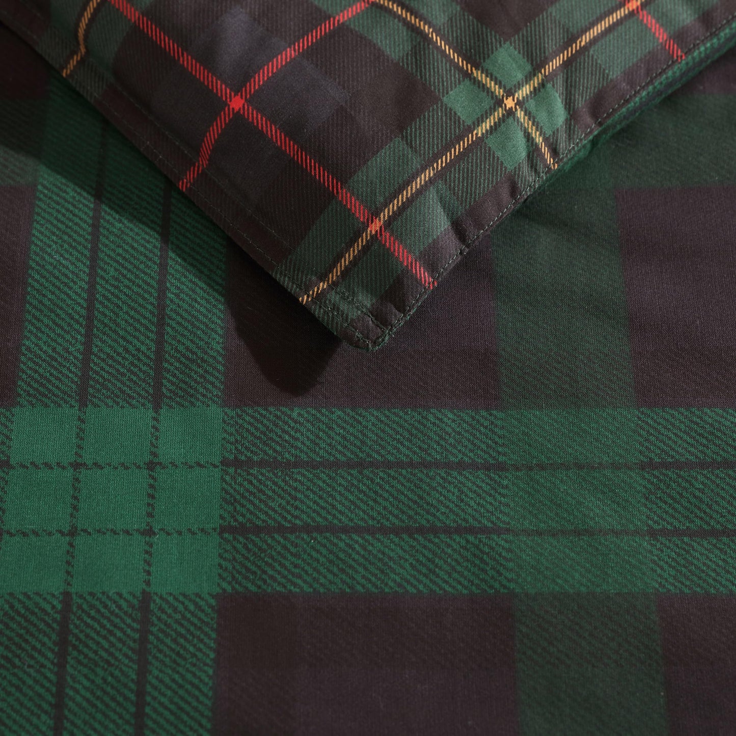 Eddie Bauer - Queen Comforter Set, Cotton Reversible Bedding with Matching Shams, Stylish Plaid Home Decor (Woodland Tartan Green, Queen)