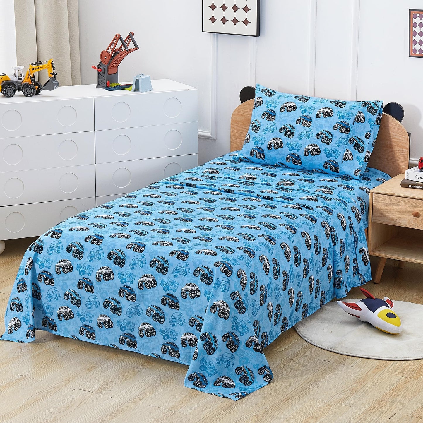 Softan Kids Bed Sheet Set, Boys Full Size Sheets, Microfiber Kids Fitted Sheet and Pillowcase, Breathable and Silky Soft, 4 Piece Jeep Trucks Printed Full Bed Sheet