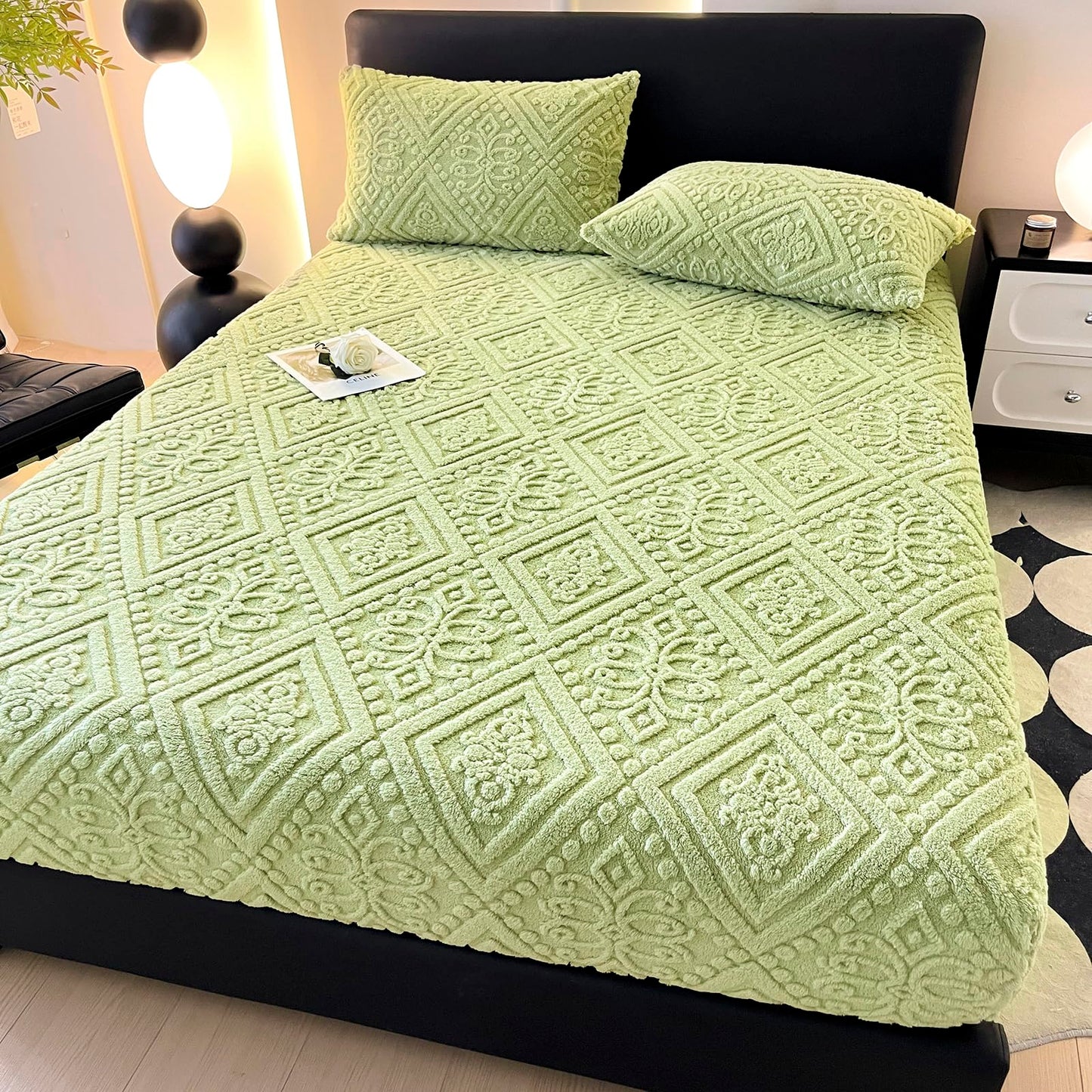 ZIQINPSQ Taffeta Velvet Jacquard Queen Fitted Sheet - Luxury Bedding - Ultra-Soft, Quick-Heat, Anti-Static, 360° Mattress Protector, Green, No Pillowcases