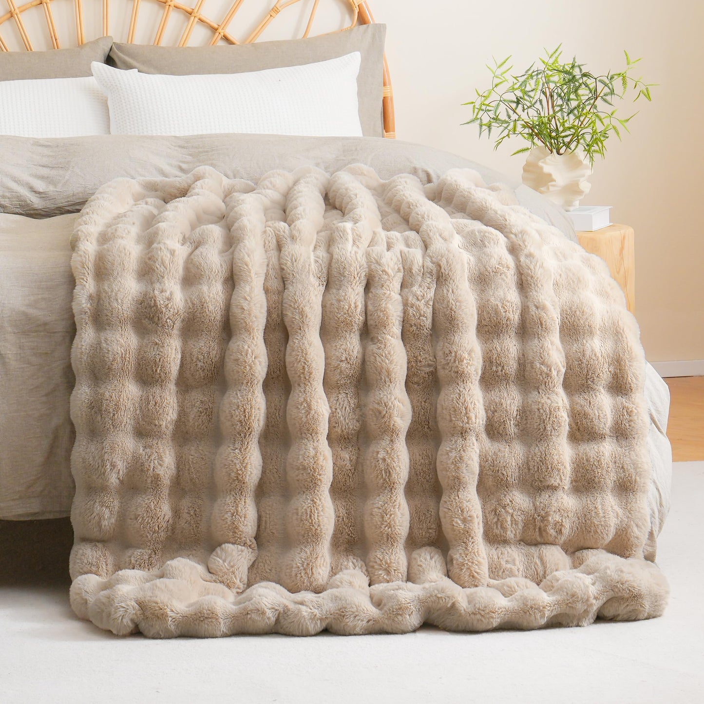 BENVWE Faux Fur Throw Blanket for Couch - Cozy Fuzzy Soft Plush Fluffy Thick Luxury Minky Bubble Blanket for Living Room Home Decor- Mothers Day Birthday Gifts for Women, Beige, 51" x 63"