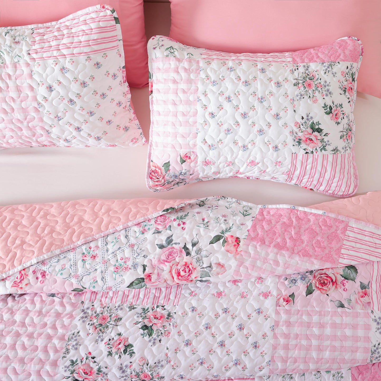 YIKUSH Floral Quilt Set Queen Size – Ultra Soft Lightweight Bedspread, 3 Piece Pink Bedding Set (90"x90") with Pillowcases (20"x26"), All Season Coverlet for Bedroom & Guest Room