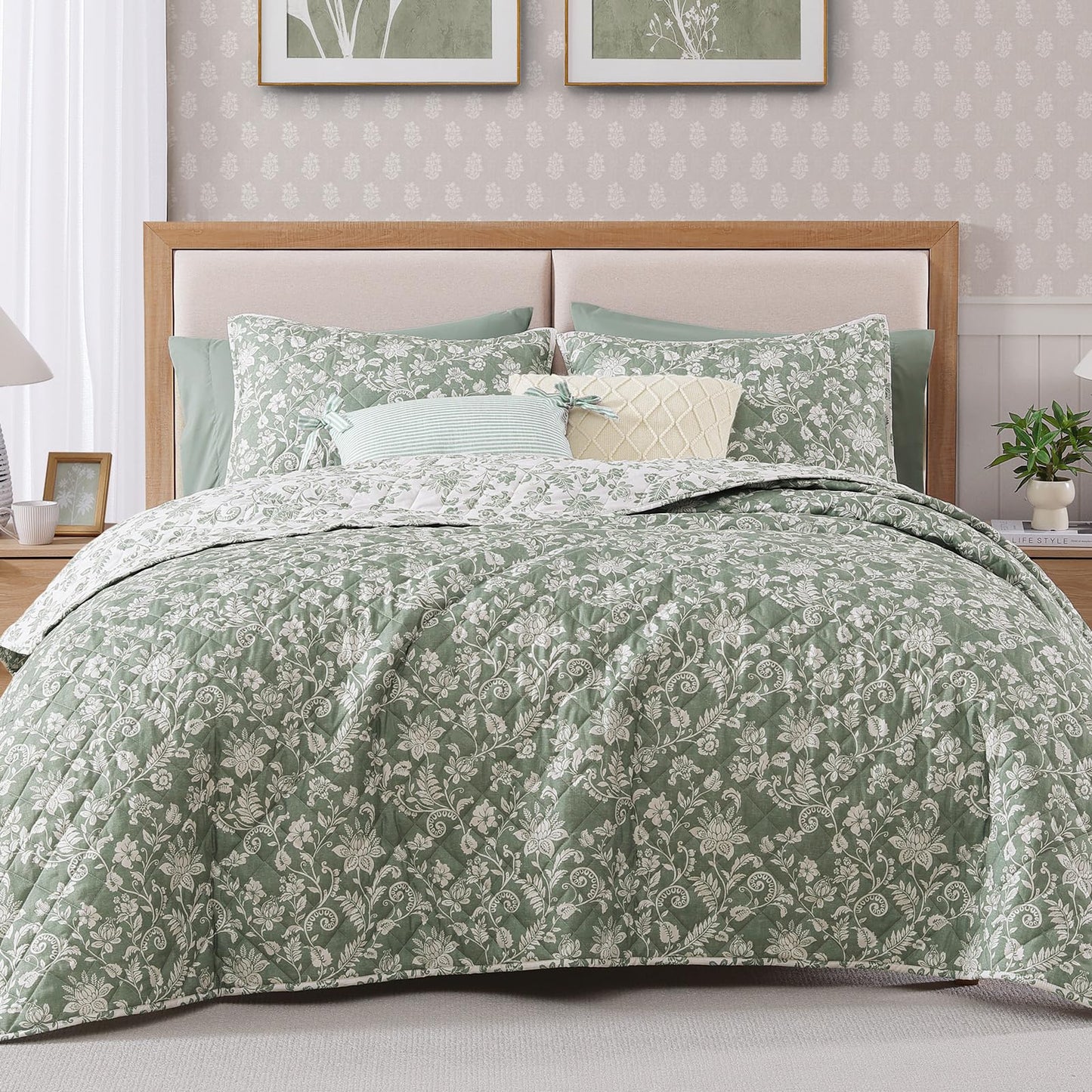 BLOOMHAVEN Quilt Set Queen Size, Green Floral Quilt Sets, Reversible Bedspread Lightweight and Breathable for All Seasons, Soft Quilted Bedspread with 2 Pillow Shams