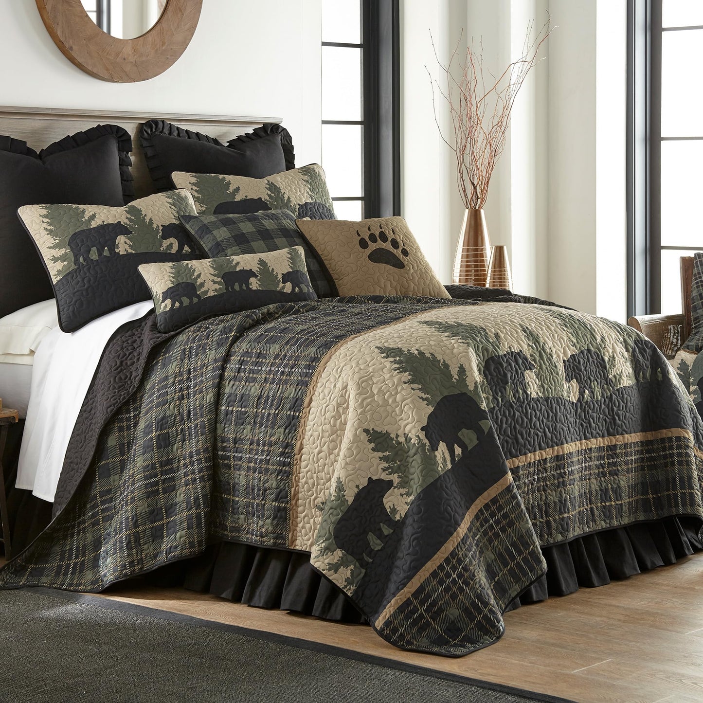 Donna Sharp King Quilt - Bear Walk Plaid Lodge