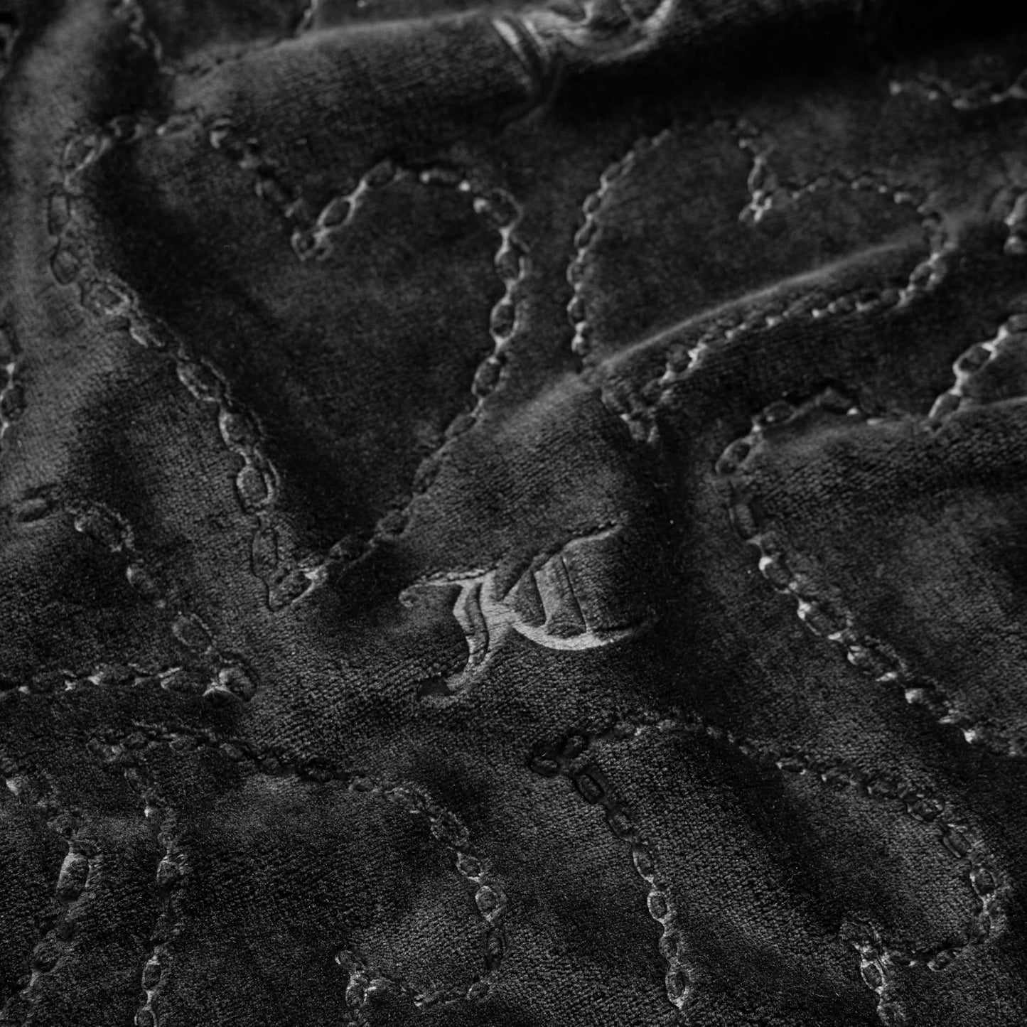 Juicy Couture Embossed Plush 60"x70" Oversized Throw Blanket, Chain Hearts Black