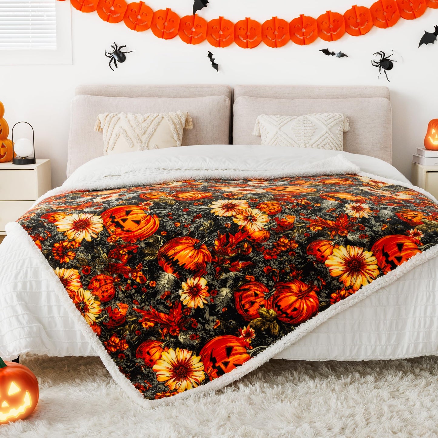 ROMROL Halloween Throw Blanket, Fall Sherpa Throw Blankets, Pumpkin, Leaves Fall Blanket, Soft Fuzzy Plush for Couch Sofa or Bed, Warm Flannel Blanket for Halloween Fall Decor (50" x 60")