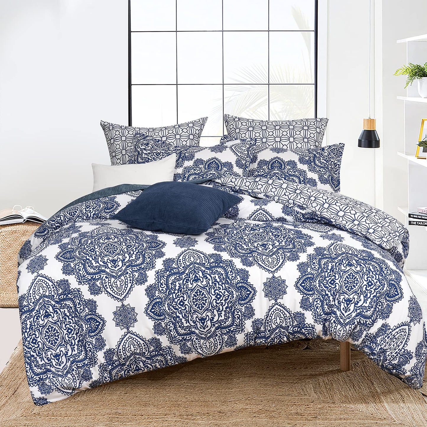 PHF Ultra Soft Paisley Duvet Cover King Size, Printed Bedding Set 3 Pieces, Comfy Farmhouse Pattern Duvet Cover Set with 2 Pillow Shams, Zipper Closure and 8 Ties, 104"x90", Royal Blue & White