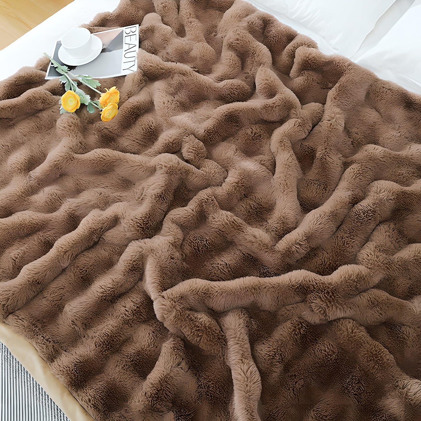 UKELER Large Fluffy Fleece Blankets Throws for Bed Cozy Shaggy Faux Fur Blanket Soft Plush Thick Velvet Blanket for Bedroom, Living Room, Office, Camping 60''x80'' Brown