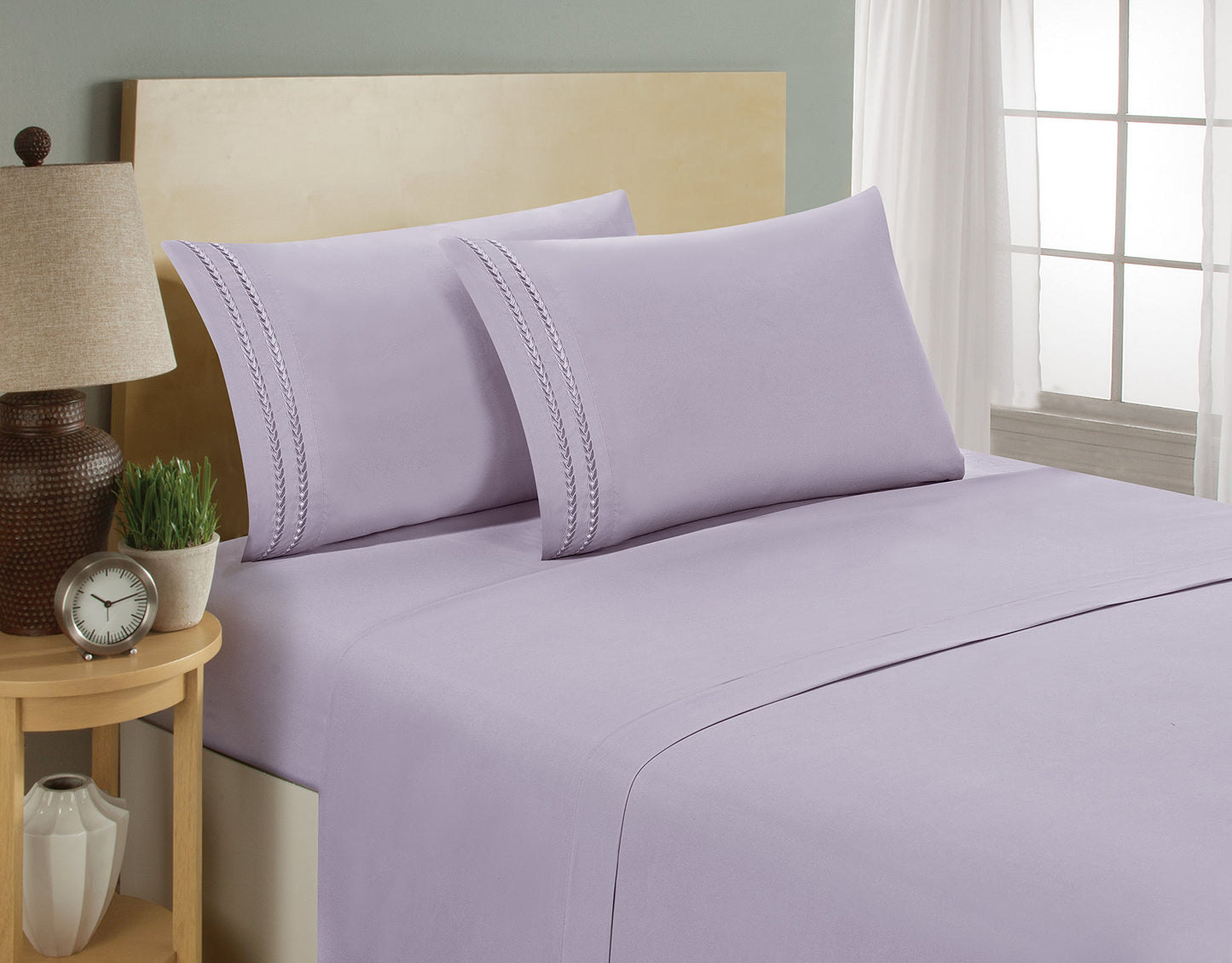 Elegant Comfort 1500 Premier Chain Design Hotel Quality Luxurious Silky Soft Wrinkle & Fade Resistant 4 pc Sheet Set, Deep Pocket Up to 16" - Queen Lilac
