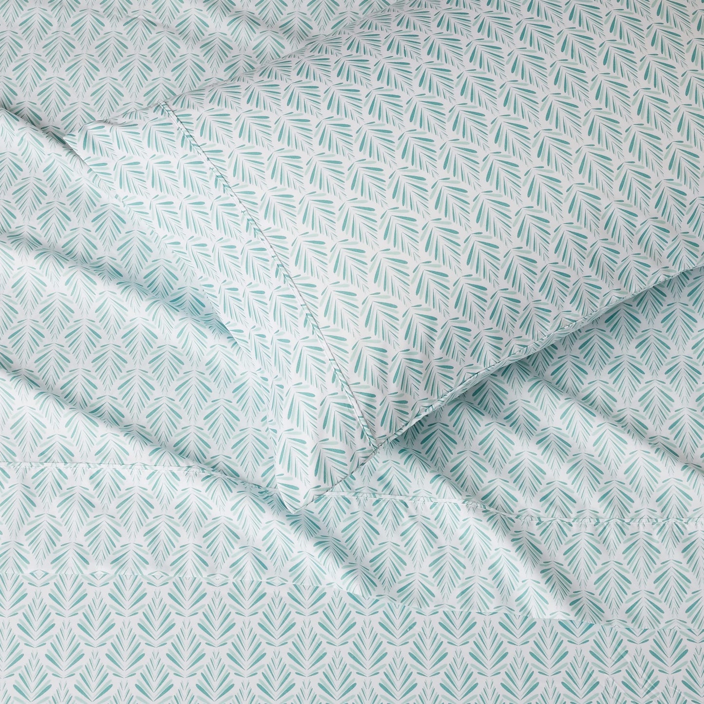 Amazon Basics Breathable, Lightweight Brushed Microfiber 3 Piece Bed Sheet Set with 14-Inch Deep Pockets, Wrinkle-Resistant, Twin XL, Aqua Fern, Printed