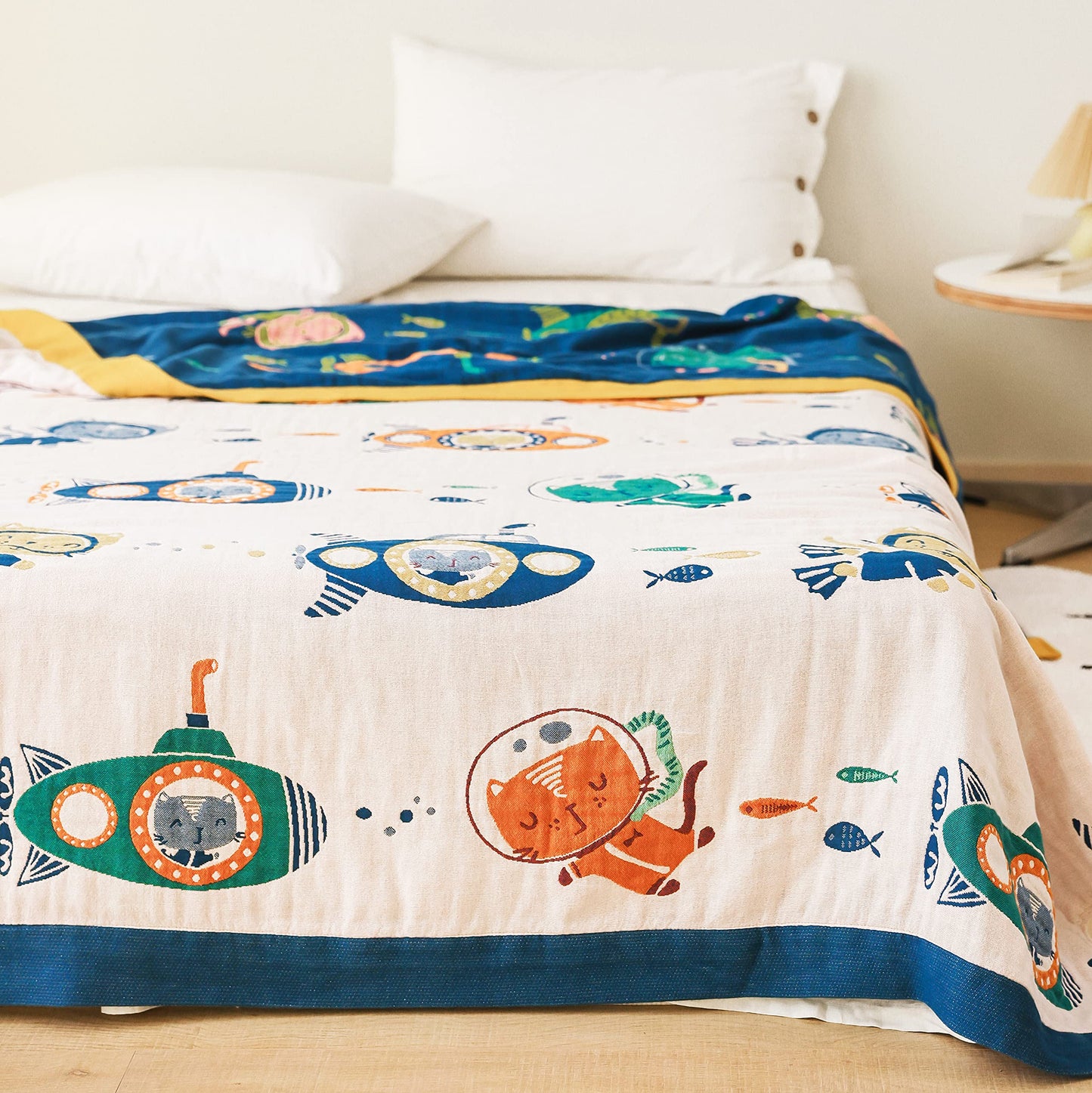 Scientific Sleep Underwater Scuba Cat Kitty Diver Submarine Fish Sea 100% Cotton Muslin Blanket Throw Cover for Bed Couch Sofa Cozy Soft Reversible Bedspread Coverlet Full Queen F/Q 80 in x 90 in