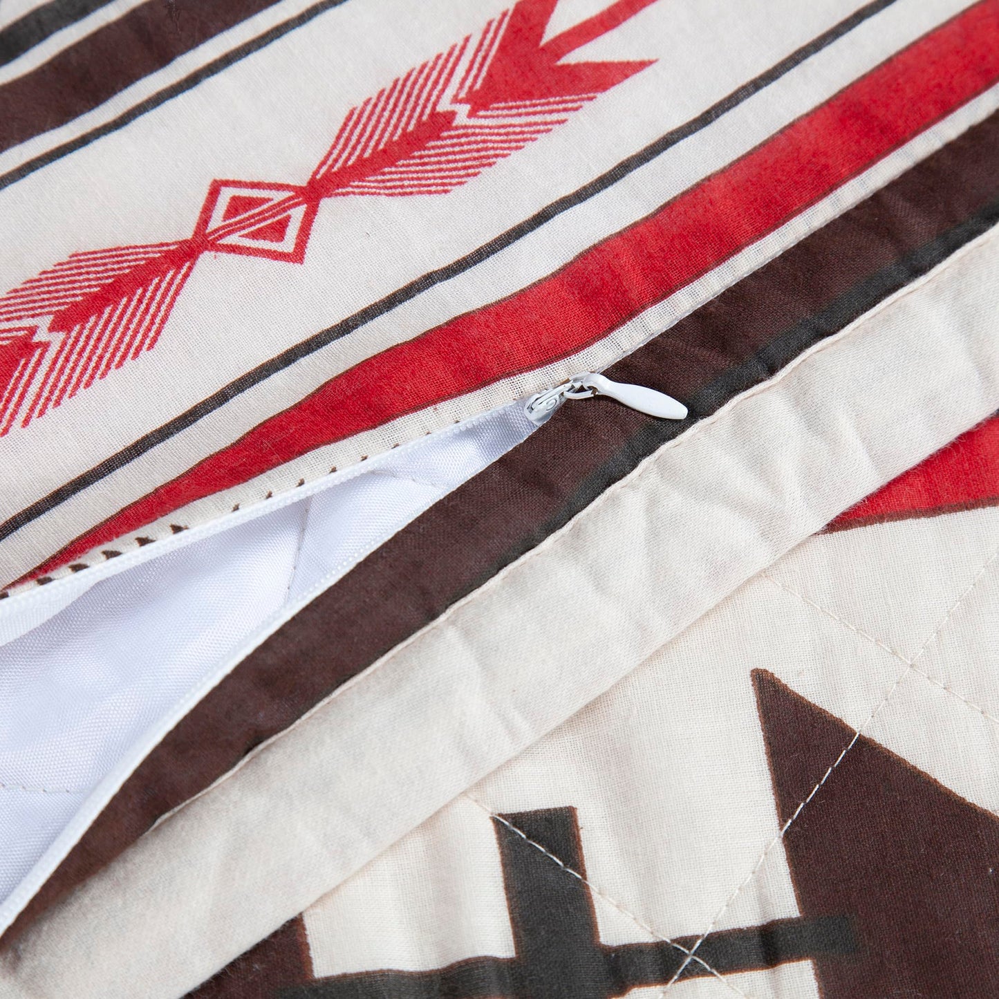 Paseo Road Cortez Western Bedding 3 Piece Quilt Set with Pillow Shams, King Aztec Bedding Set, White Red Gray Tribal Southwestern Bedding, Geometric Pattern Cotton Reversible Bed Set