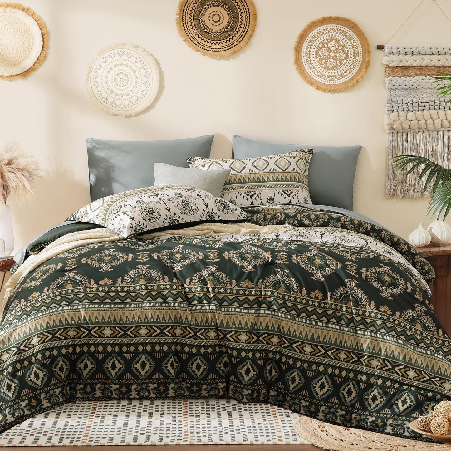 Geniospin King Size Comforter Set- 7 Pieces Boho Bed in a Bag, Western Bedding Set for All Seasons, Soft Aztec Bedding, Lightweight Comforter Bed Set with Sheets, Pillowcases & Shams
