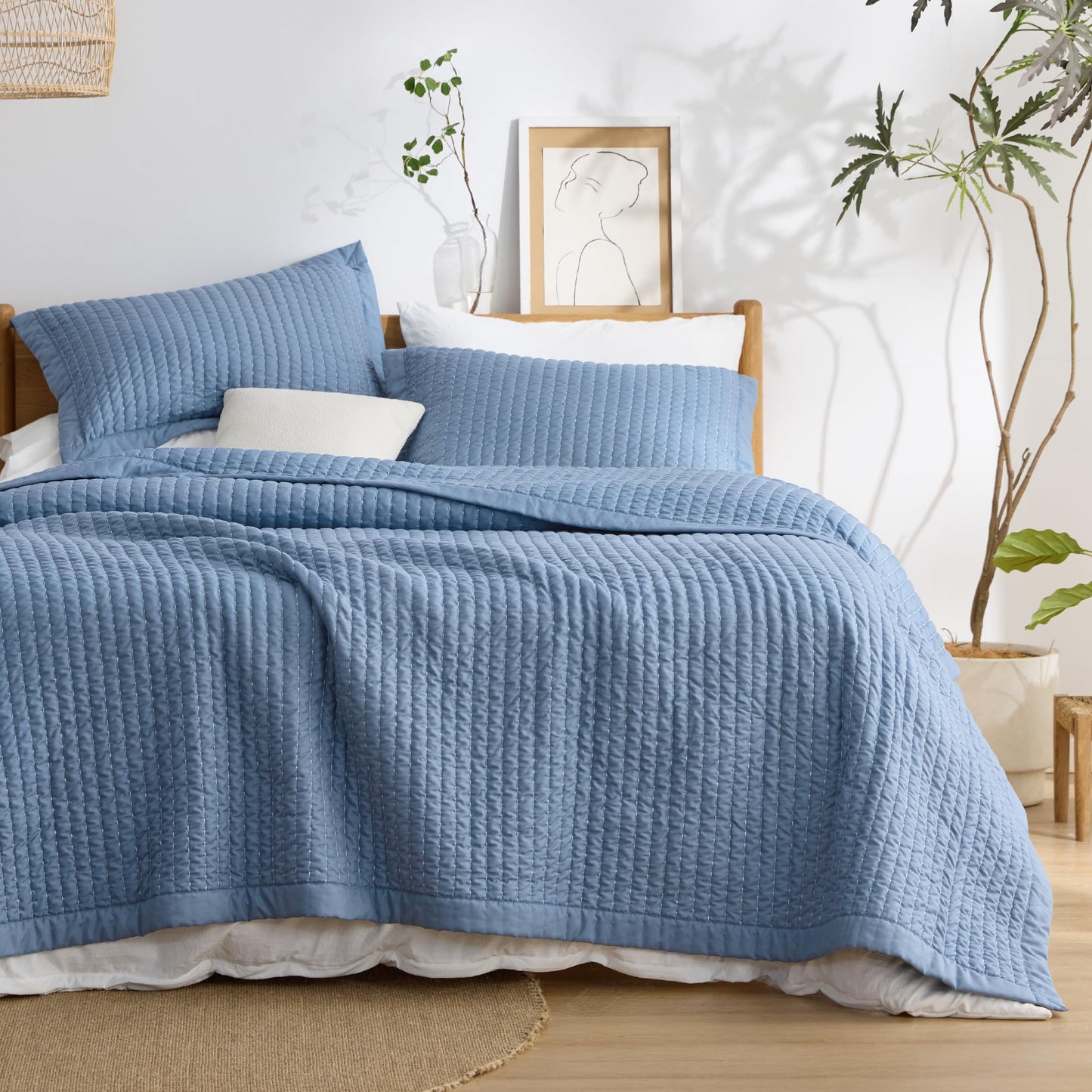Bedsure Blue Quilts King Size - King Quilt Bedding Set Bedspread Coverlet, Lightweight Neutral Striped Bedding, 3-Piece Set with 106"x96" Coverlet & 2 Pillow Shams, All-Season Soft Microfiber