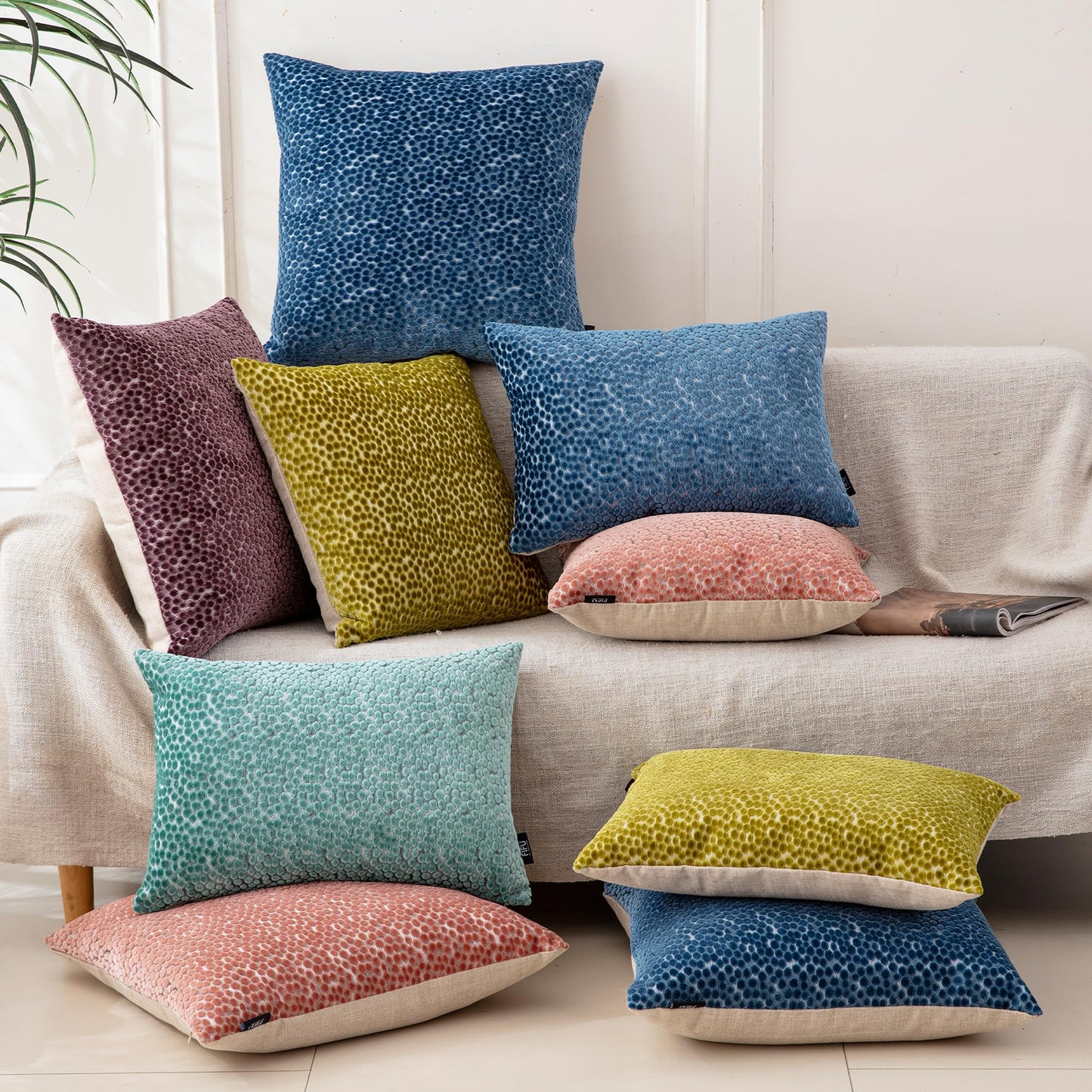 FIFU 18x18 Inch Throw Pillow Cover Set of 2 - Jacquard Velvet Cut-Pile with Linen-Look Back, Invisible Zipper, Soft Decorative Cushion Case for Couch Sofa Bedroom Living Room, Machine Washable, Teal