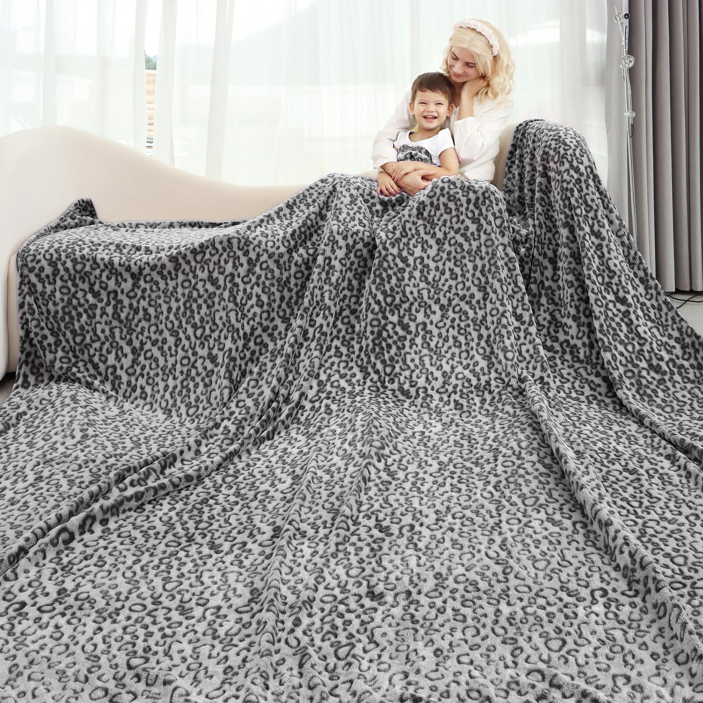 Black Throw Blanket for Couch - Soft Fleece Leopard Blanket Cozy Warm Black Fuzzy Blankets for Men Women Bed