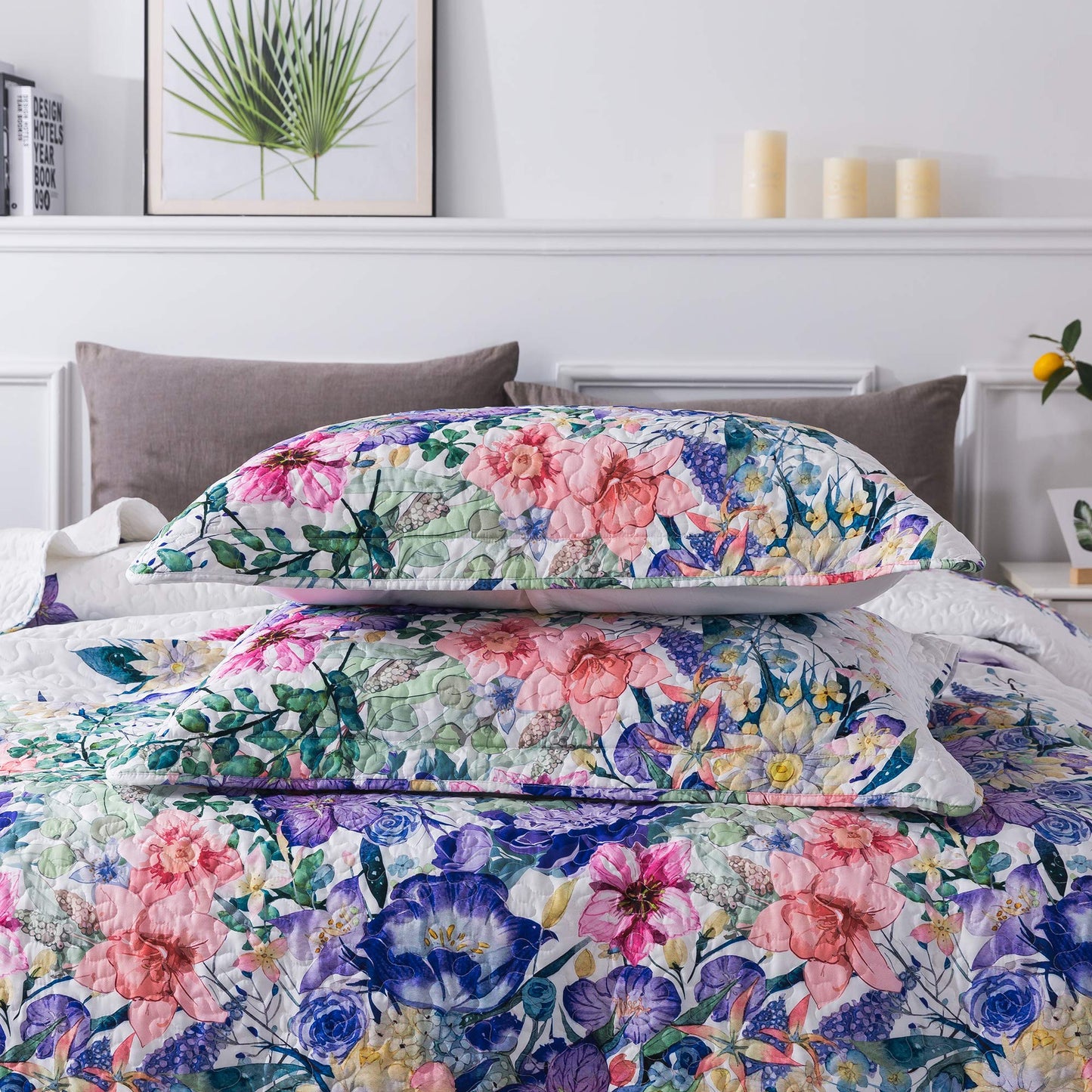 Travan King Quilt Set 3-Piece Bedspread Quilted Oversized Lightweight Microfiber Coverlet Set with Shams Violet Purple Floral Pattern Quilted Bedding Set for All Season, King