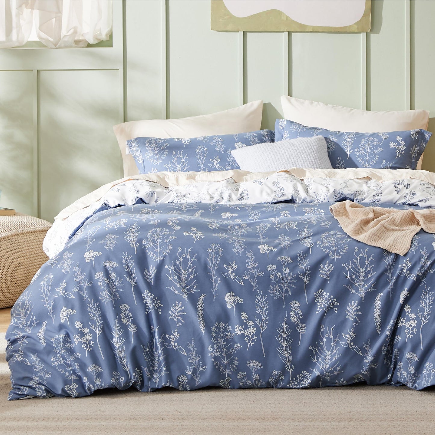 Bedsure Duvet Cover King Size - Reversible Infinity Blue King Duvet Cover Set with Zipper Closure, 3 Pieces Cute Floral Patterned Bedding Set with 8 Corner Ties and 2 Pillow Shams