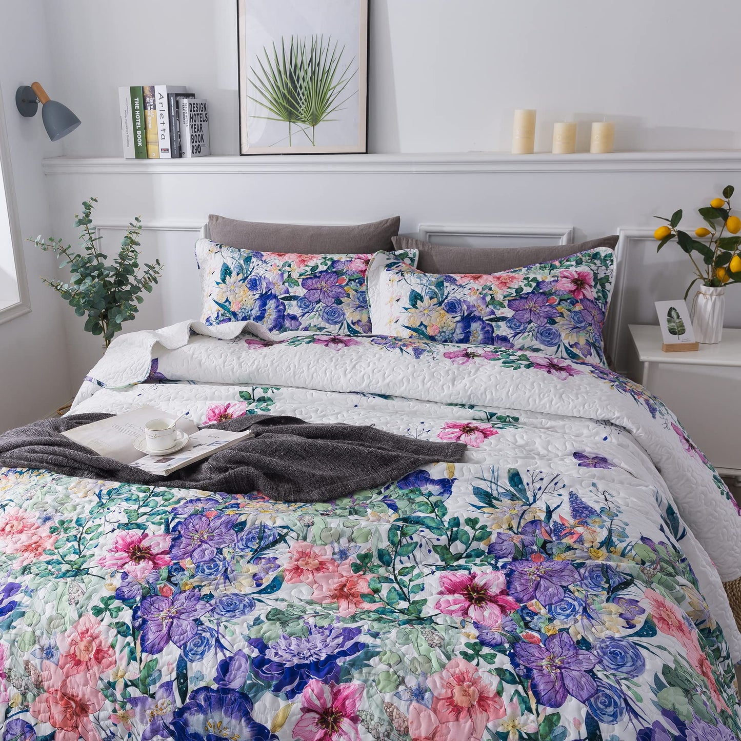 Travan King Quilt Set 3-Piece Bedspread Quilted Oversized Lightweight Microfiber Coverlet Set with Shams Violet Purple Floral Pattern Quilted Bedding Set for All Season, King