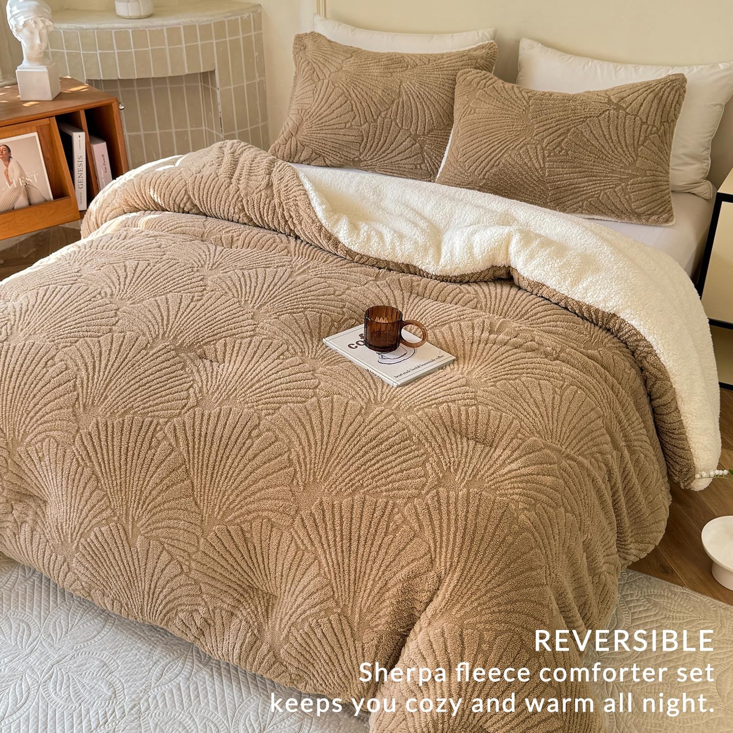 tohrisa Seashell Jacquard Sherpa Comforter Set Warm Cozy Premium Bedding 3 Pieces, King Size Geometric Pattern Quilt Comforter with 2 Pillowcases(104"X90" Beige)