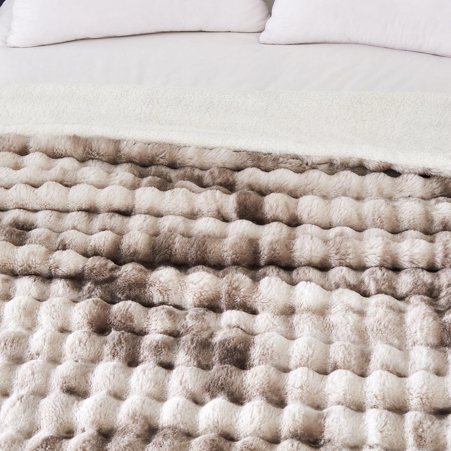 Serenhom 50x60 Inches Ultra-Soft Fuzzy Faux Fur Plush Throw Blanket - Thick, Warm Sherpa for Couch, Sofa, Bedroom, Camping - Decorative Blanket for Cozy Warmth, Bubble Brown Tie Dye