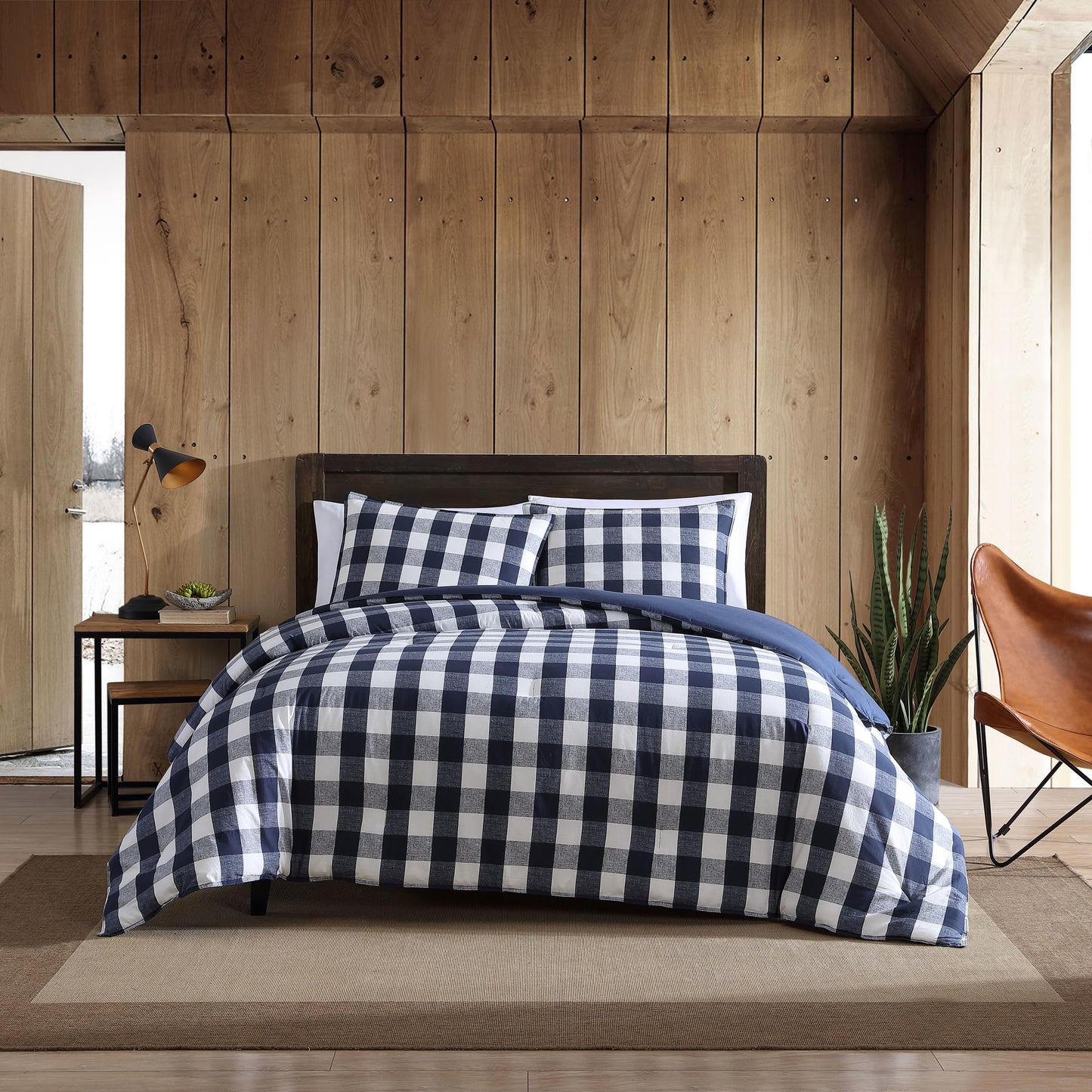 Eddie Bauer - Queen Comforter Set with Shams, Cotton Reversible Bedding, Medium Weight All-Season, Lakehouse Plaid Blue