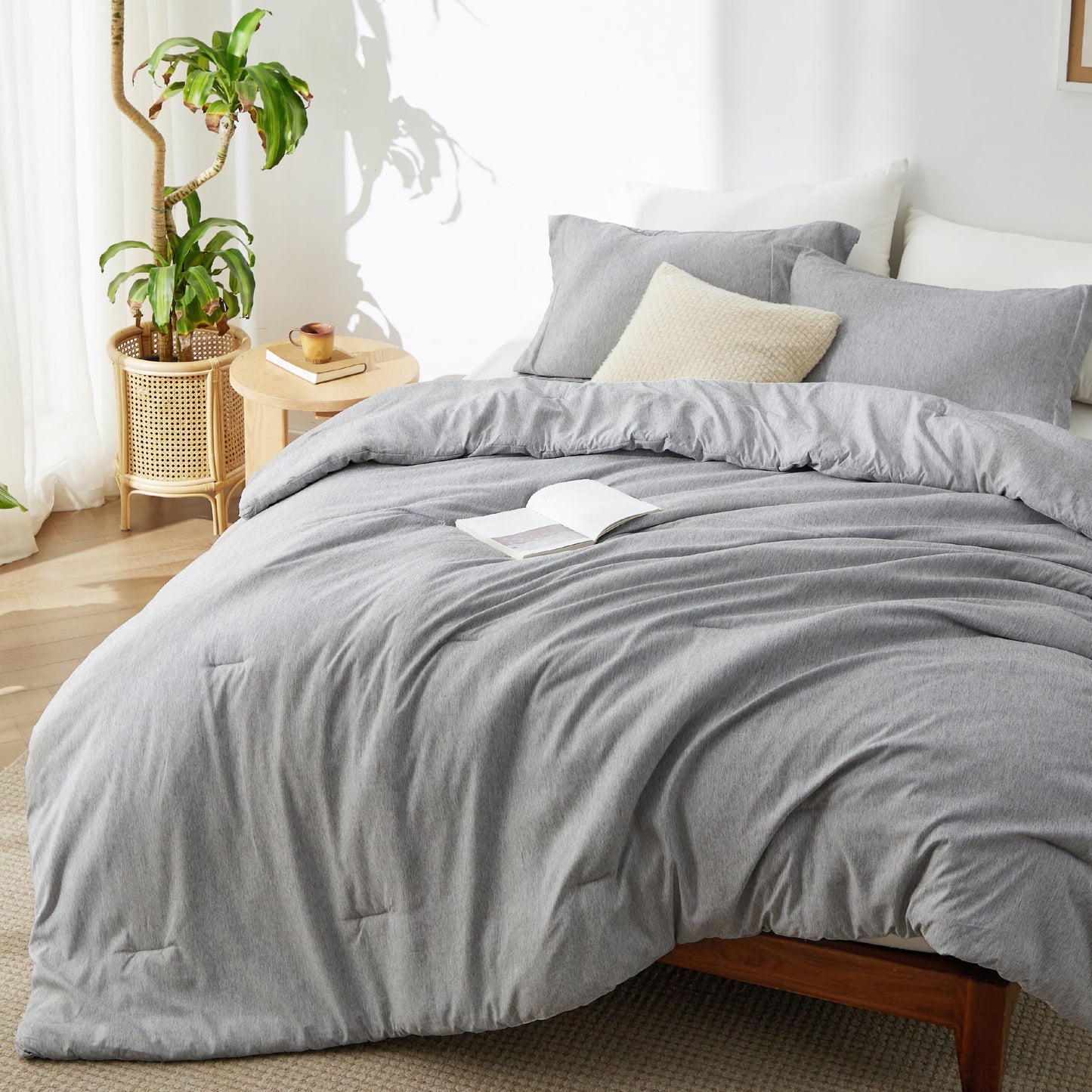 Bedsure Oversized King Comforter Set - Grey Soft Bedding for All Seasons, Cationic Dyed Bed Set, 3 Pieces, 1 Oversized King Size Comforter (120"x98") and 2 Pillow Shams (20"x36"+2")