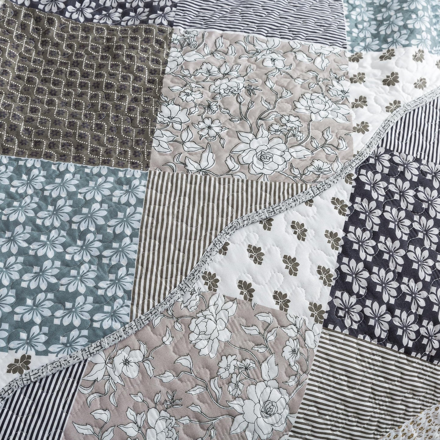 Etwel Lightweight Patchwork Queen Size Quilt Set - Breathable Reversible Cotton Bedspread for Hot Sleepers, Farmhouse Floral Bedding Set with 2 Pillow Shams for All Season (90"x98", Gray Flower)