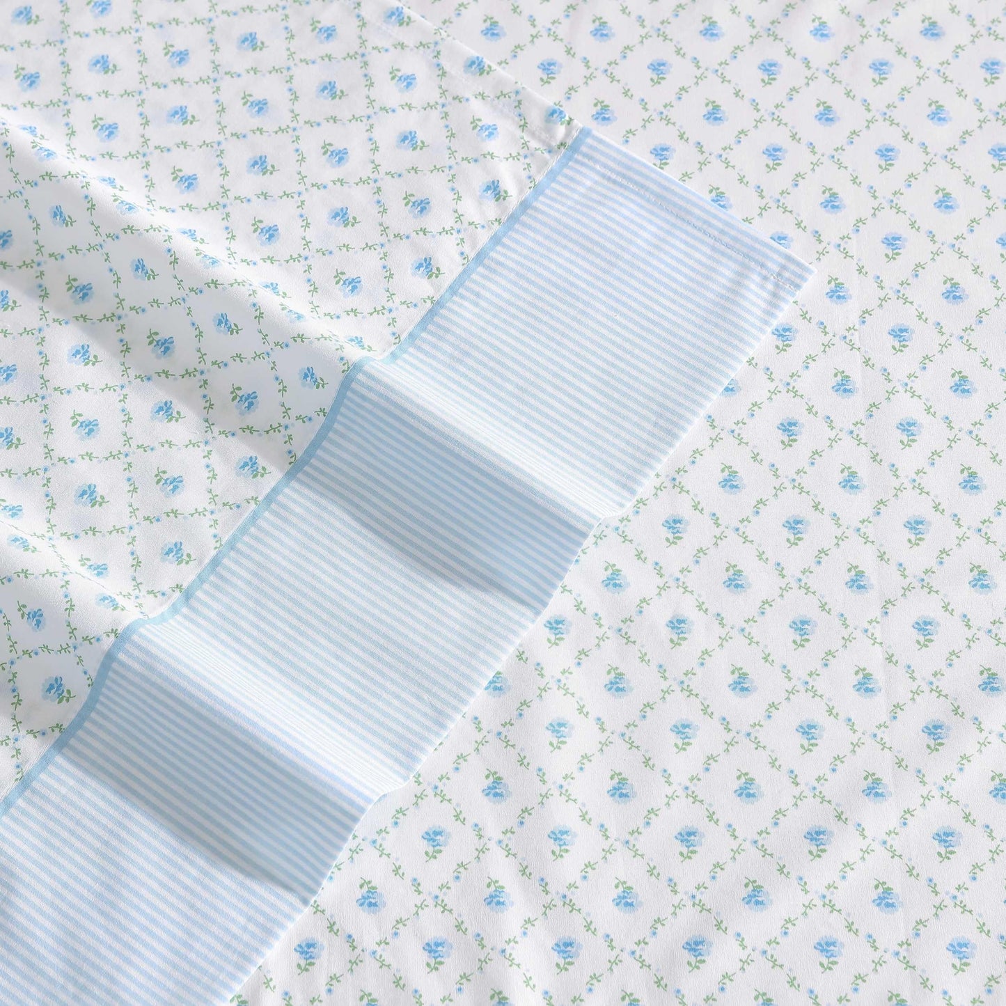 Laura Ashley – Twin Size Sheet Set, Crisp & Lightweight Cotton Percale Bedding with Fitted Sheet and Pillowcase, Floral Room Decor, Deep Pocket, College Dorm Room Essentials (Kate Blue)
