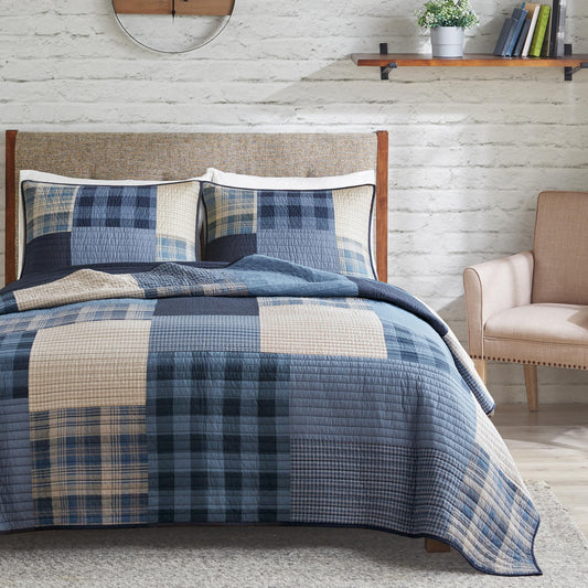 Woolrich Winter Hills Reversible Quilt Set - Cottage Styling Reversed to Solid Color, All Season Lightweight Coverlet, Cozy Bedding Layer, Matching Shams, Oversized King/Cal King, Plaid Blue 3 Piece