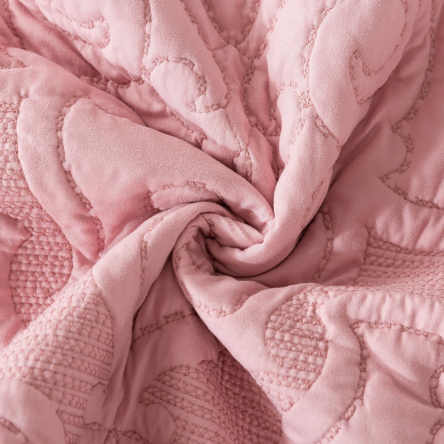 NEWLAKE Quilt Bedspread Set, Pink Jacquard Embossed Floral Pattern Reversible Embroidered Microfiber Coverlet Sets, Queen Size