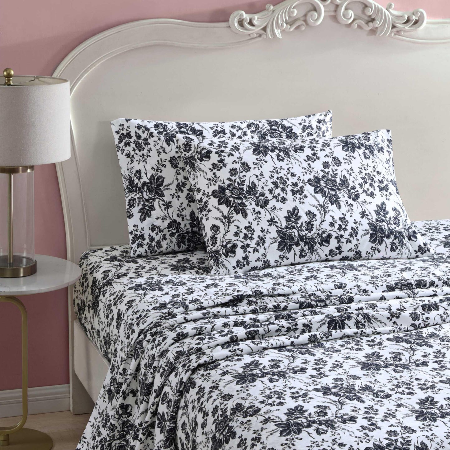 Betsey Johnson - Full Size Sheet Set, Ultra-Soft & Lightweight Bedding with Pillowcases, Fully Elastic Fitted Sheet, Deep Pocket, Floral Room Decor (Betsey's Toile Black)