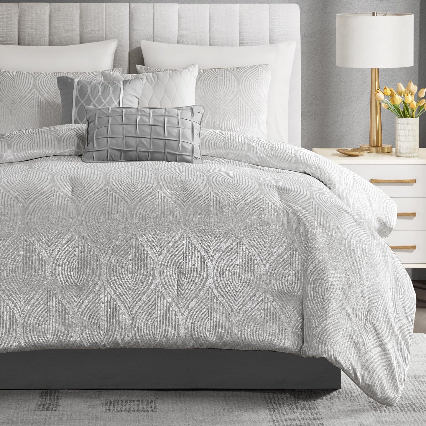 Madison Park 7-Piece Velvet Comforter Set, Jacquard Bedding Sets for All Season, Includes Comforter, Bed Skirt, Pillow Shams and Decorative Pillow, Queen/King/Cal King, Nocturne, Grey