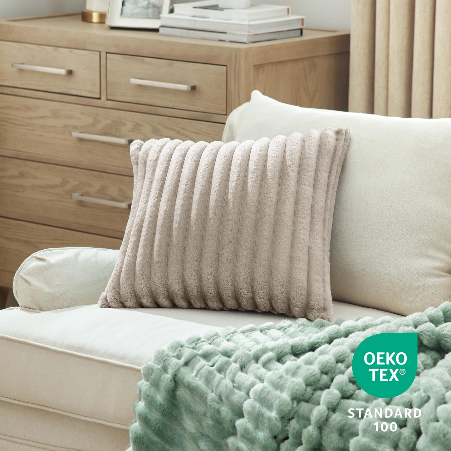 Bedsure Linen Fleece Blanket & Throw Pillow Covers Line