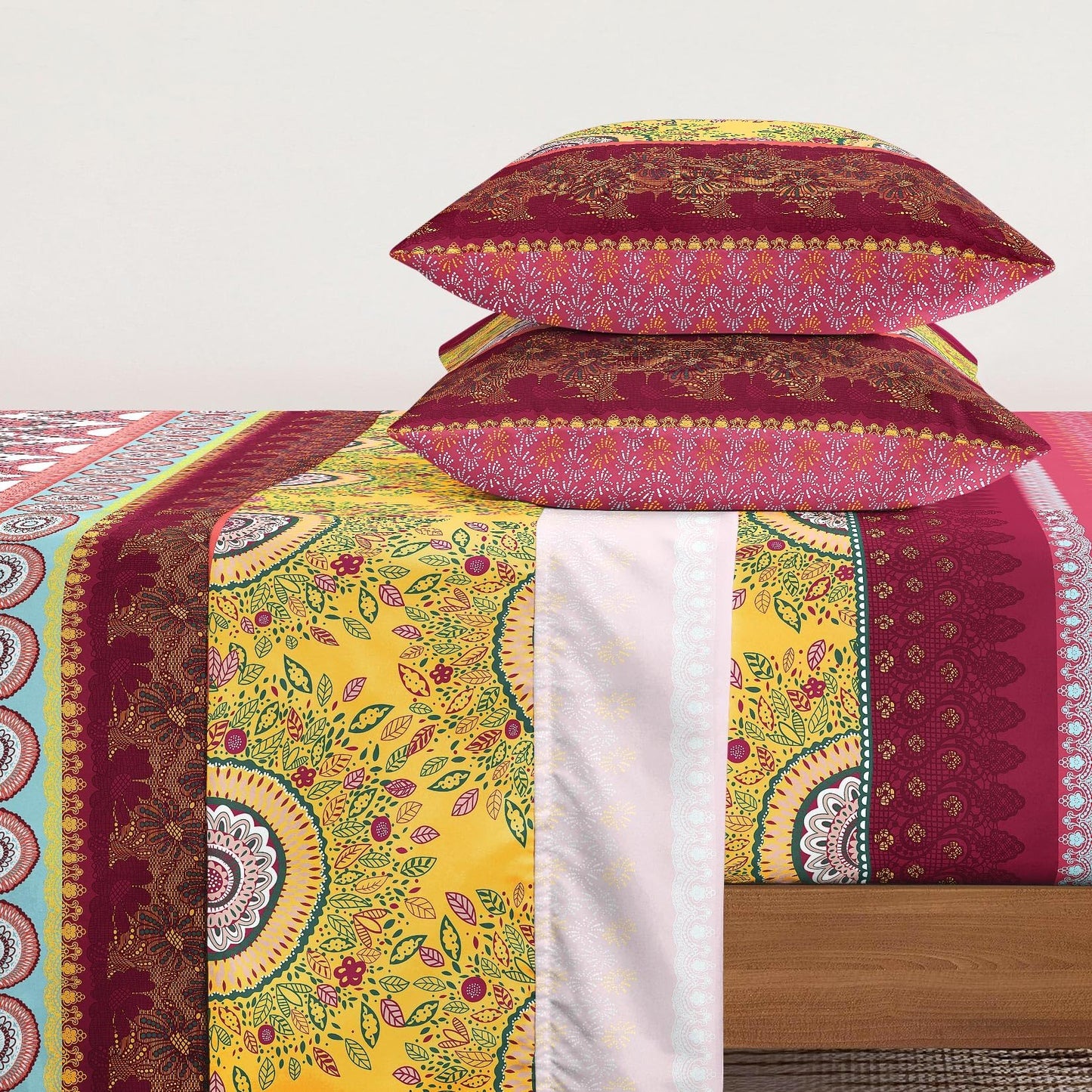 Wake In Cloud - Boho Bed Sheets, 4-Piece Sheet Set, Bohemian Chic Medallion Colorful Hippie Aesthetic Bedding, Deep Pocket, Burgundy, King Size