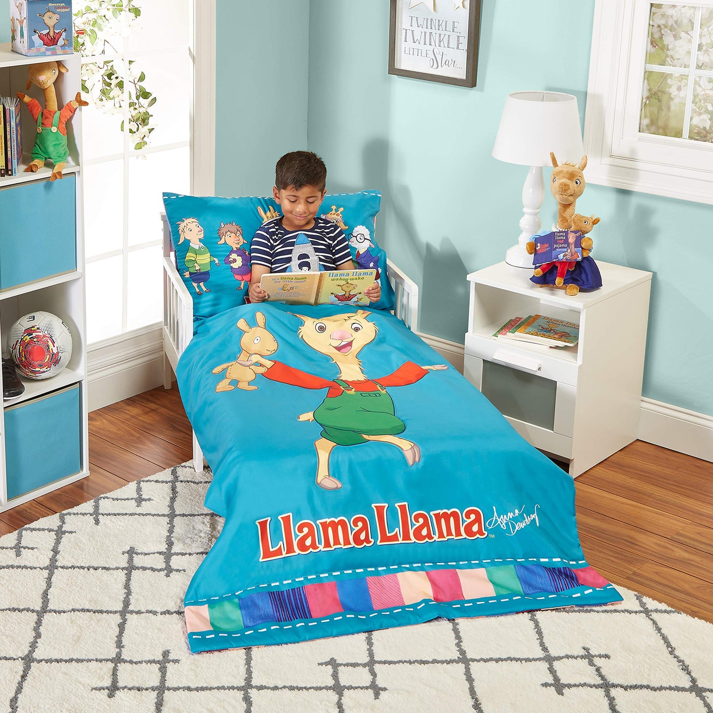 EVERYDAY KIDS Llama Llama 4 Pc Toddler Bedding Set with Comforter, Flat Sheet, Fitted Sheet and Pillowcase Bright Blue Toddler Bed Set Features Llama Llama and Friends