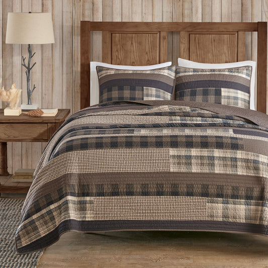 Woolrich Winter Plains Reversible Quilt Set - Cottage Styling Reversed to Solid Color, All Season Lightweight Coverlet, Cozy Bedding Layer, Matching Shams, Oversized Full/Queen, Stripes Taupe 3 Piece
