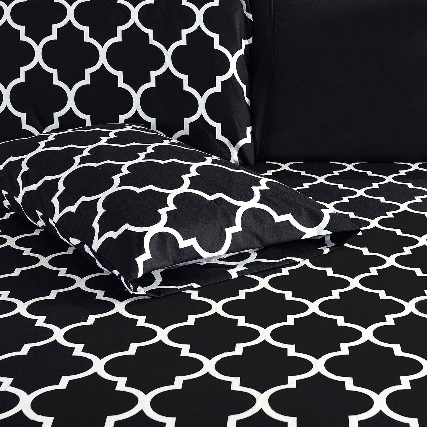 Elegant Comfort 4-Piece Quatrefoil Printed Deep Pocket Bed Sheet Set, Luxurious Silky 1500 Thread Count Bed Sheet Set Ultra Soft Wrinkle Resistant Bedding Set, Twin/Twin XL, Black