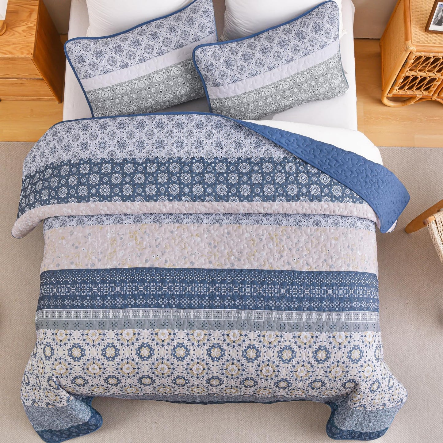 WONGS BEDDING Boho Quilt Set Queen, Bohemian Striped Patchwork Bedspread Coverlet Set with 2 Pillowcases,Lightweight Microfiber Floral Bedding Set 96"×90"