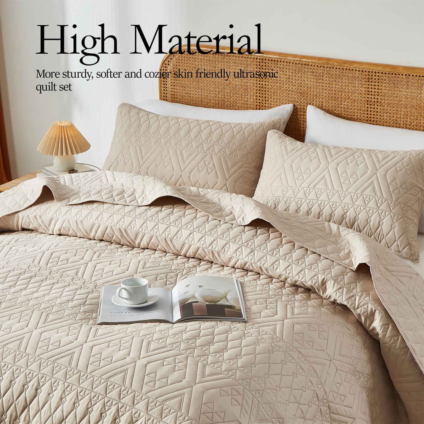 akkialla King/Cal King Size Quilt Bedding Set,Beige Lightweight Microfiber Soft Bedspread,Modern Style Geometric Pattern Coverlet Set for All Seasons,3 Piece(1 Quilt,2 Pillow Shams)