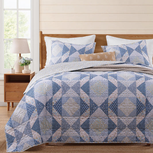 BLOOMHAVEN Quilt Set Queen Size, Patchwork Blue Marigold Floral Quilt Sets, Reversible Bedspread Lightweight and Breathable for All Seasons, Soft Quilted Bedspread with 2 Pillow Shams